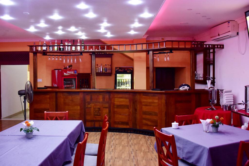 Euro Star Hotel Katunayaka Extérieur photo
